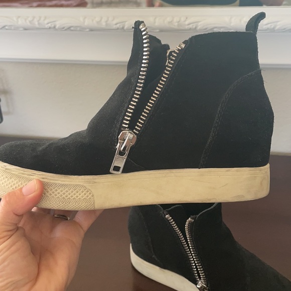 Steve Madden zippered wedge sneakers - Picture 3 of 7